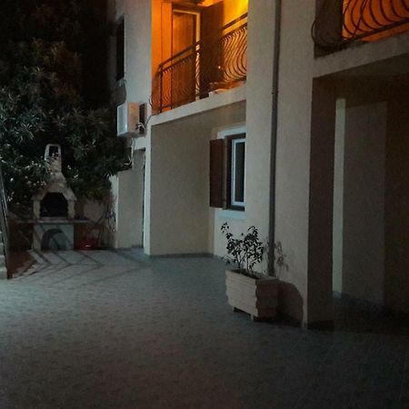 Apartments Antonio Stari Grad  Exterior foto